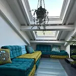 Salutati Apartments By Mmega